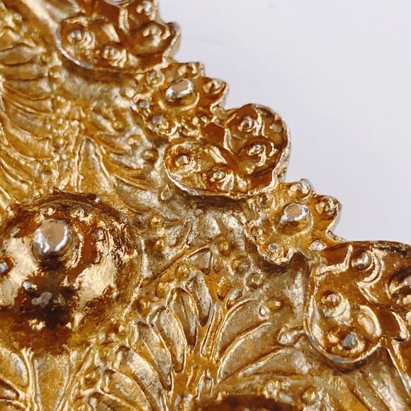 VTG 1970s Victorian Revival Ornate Gold Tone Cast Metal Rococo Belt Buckle - Picture 4 of 11